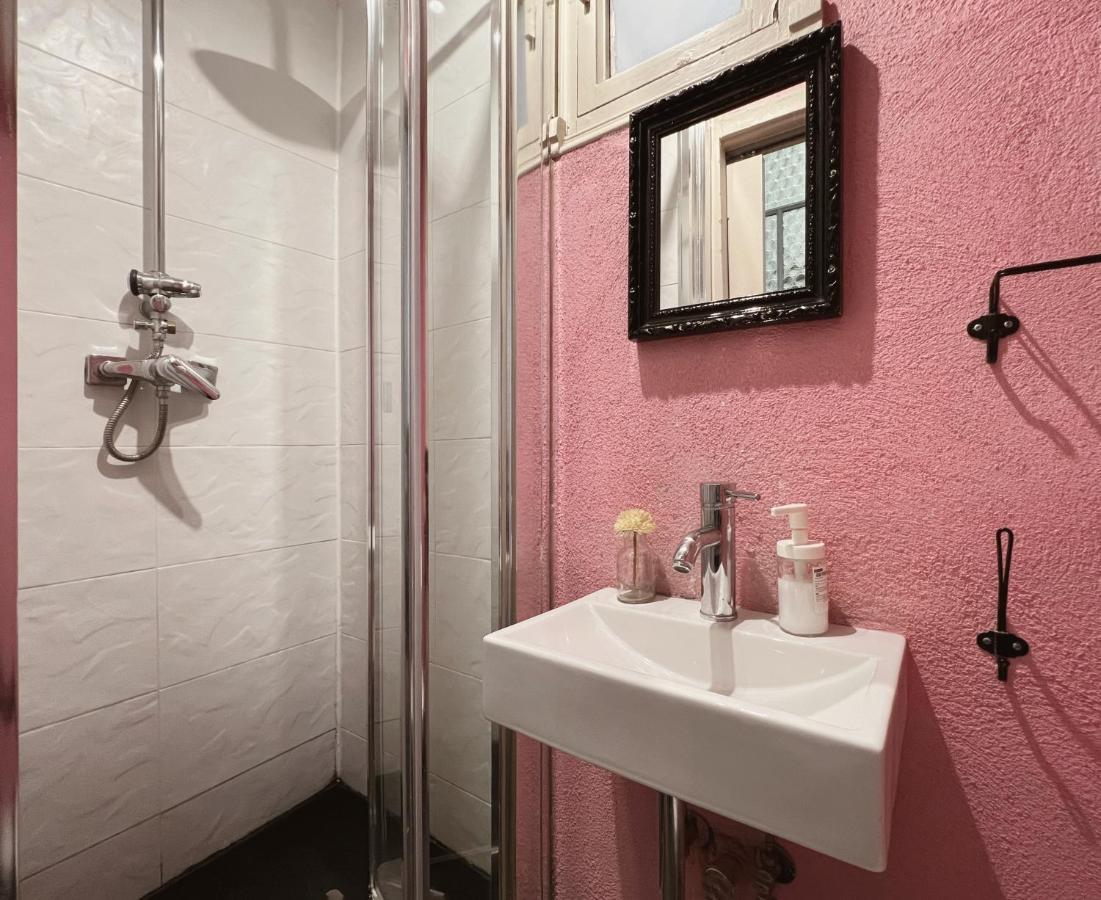 Lolita Bcn Apartment En El Eixample บาร์เซโลนา ภายนอก รูปภาพ